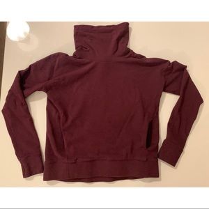 Lululemon Mock Neck Pullover size 6